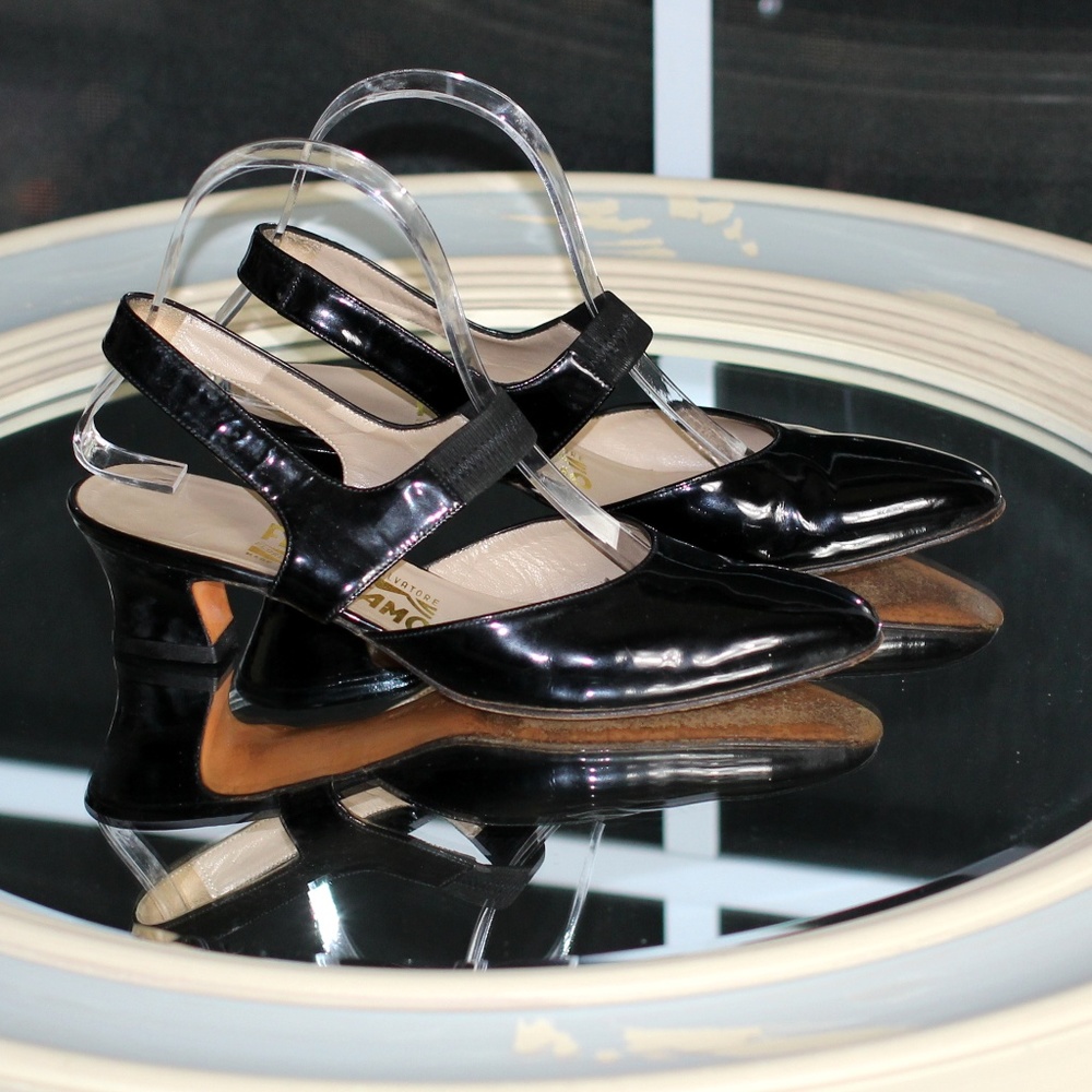 Salvatore Ferragamo Nero Patent Mini Heel 7.5 AA